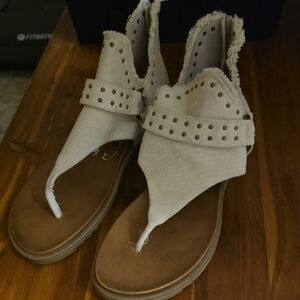 Stylish Beige Sandals for Women